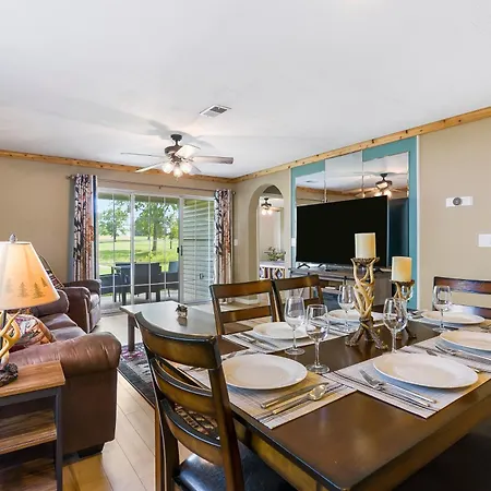 Gorgeous Lodge With A View